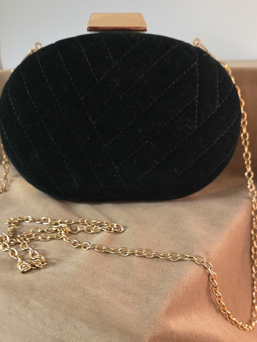 House of Harlow 1960 Dark Green Quilted Velvet Oval Clutch with Gold Chain Strap